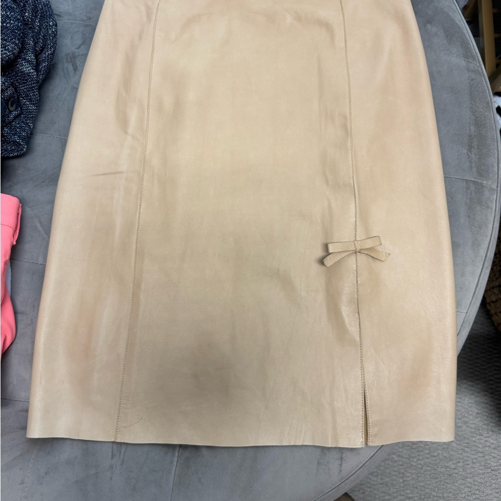 Authentic Elegant Gucci Tan Leather Skirt